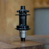 RC39DB 6 BOLT BOOST REAR HUB, M12x148, 32H, BLACK HG